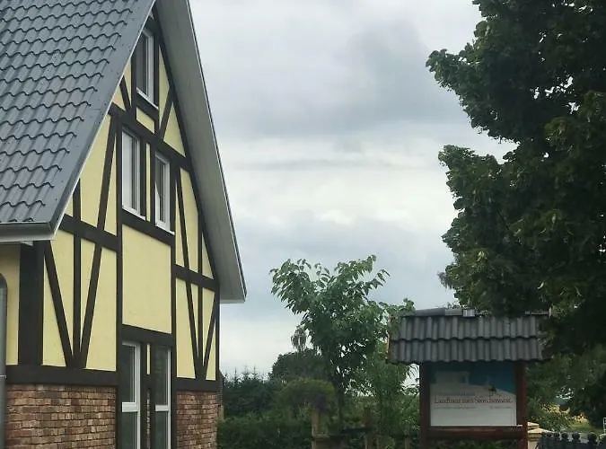 Zum Storchennest 公寓 *